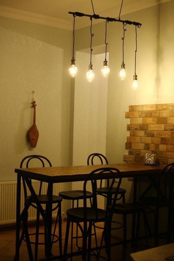 Hostel Nomad Tbilisi Esterno foto