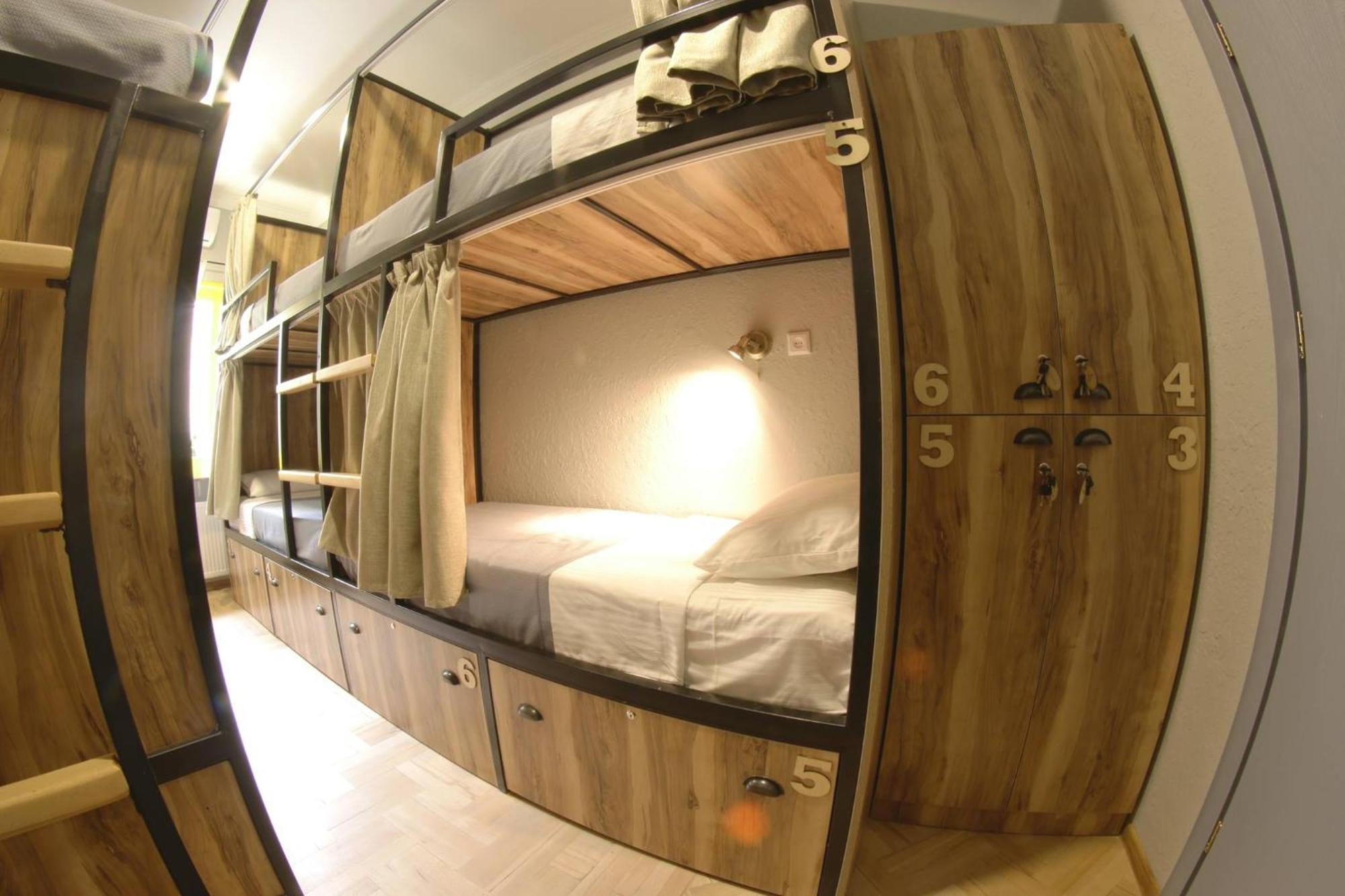 Hostel Nomad Tbilisi Esterno foto