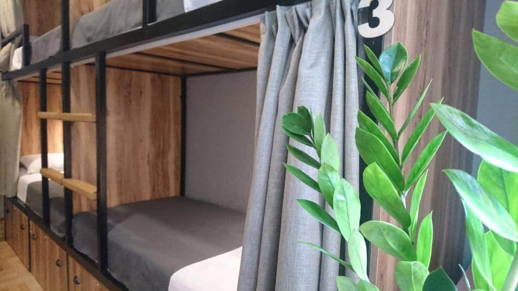 Hostel Nomad Tbilisi Esterno foto